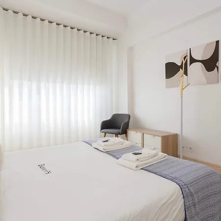 Light Spacious By Liiiving شقة