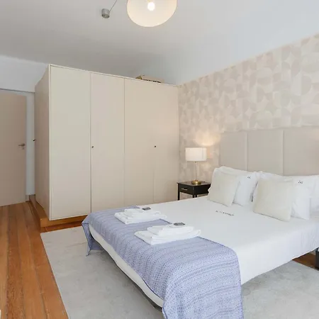 Light Spacious By Liiiving شقة *